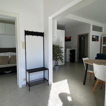 1-E Superbe Appartement Lumineux Charleroi Exterior photo