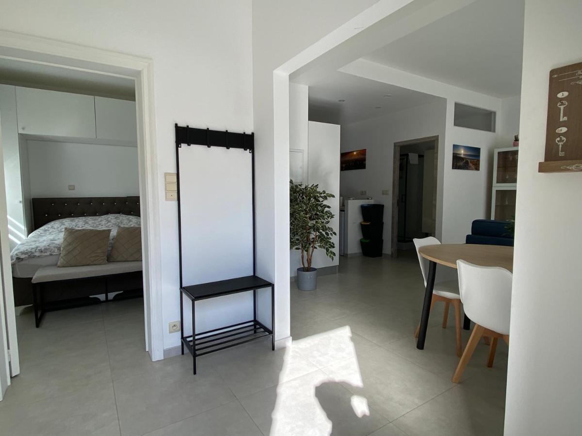1-E Superbe Appartement Lumineux Charleroi Exterior photo